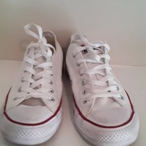 Converse low top